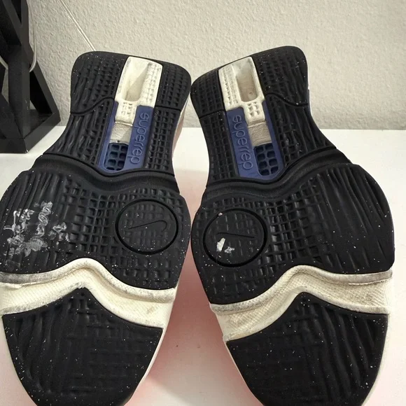 Nike Women's Pink and White Athletic Shoes - Picture 7 of 8